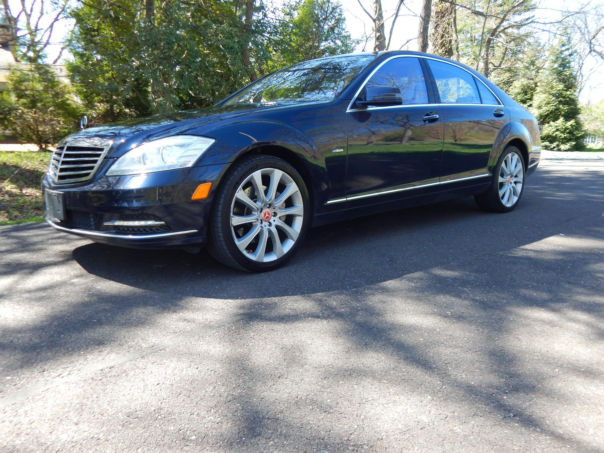 photo of 2012 Mercedes-Benz S-Class S550 4-MATIC