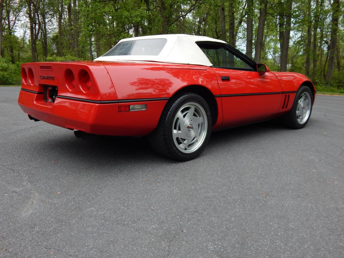 1988 Red /Red Chevrolet Corvette (1G1YY3181J5) with an 5.7L V8 engine, Manual transmission, located at 6528 Lower York Road, New Hope, PA, 18938, (215) 862-9555, 40.358707, -74.977882 - Here we have a beautifully kept, 23k original miles, Chevy Corvette Convertible with a 5.7L V8 putting power to the rear wheels via a smooth shifting 4 speed with overdrive transmission. Red paint with red leather interior and a white convertible top. Some options included are listed here. Please lo- Photo#62