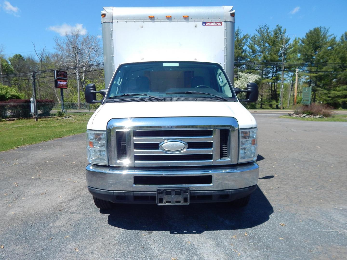 2014 White /Gray Ford E-Series Van E-350 Super Duty (1FDWE3FL3ED) with an 5.4L V8 SOHC 16V FFV engine, 4-Speed Automatic transmission, located at 6528 Lower York Road, New Hope, PA, 18938, (215) 862-9555, 40.358707, -74.977882 - Here we have a Ford E-350 box truck with a 5.4L V8 putting power to the dually rear wheels via an automatic transmission. Options include: gray leather, heat, AC, Kenwood aftermarket radio, tilt steering wheel, cruise control, power windows, custom wood shelving, 16 inch wheels and a sliding loading - Photo#6