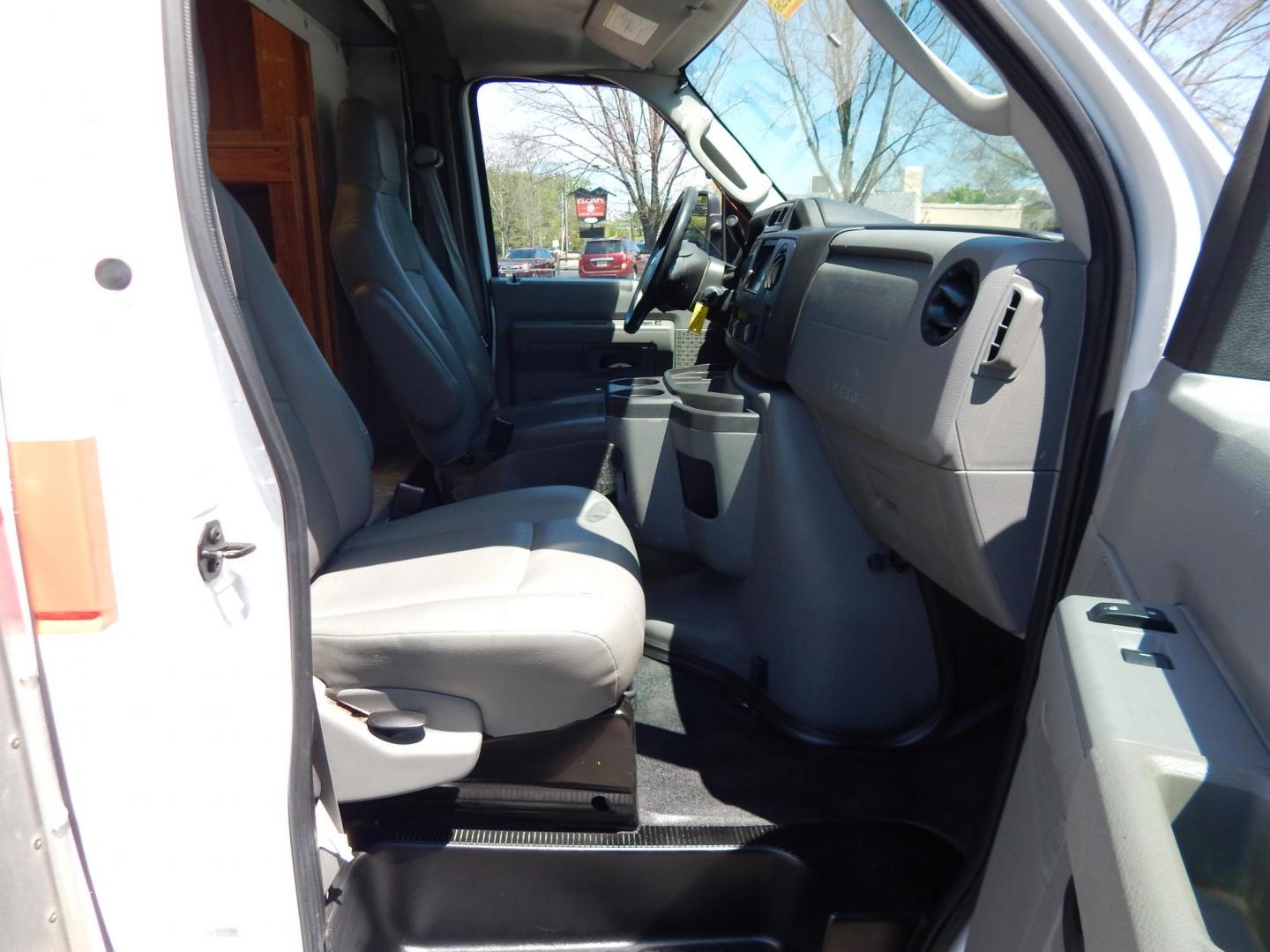 2014 White /Gray Ford E-Series Van E-350 Super Duty (1FDWE3FL3ED) with an 5.4L V8 SOHC 16V FFV engine, 4-Speed Automatic transmission, located at 6528 Lower York Road, New Hope, PA, 18938, (215) 862-9555, 40.358707, -74.977882 - Here we have a Ford E-350 box truck with a 5.4L V8 putting power to the dually rear wheels via an automatic transmission. Options include: gray leather, heat, AC, Kenwood aftermarket radio, tilt steering wheel, cruise control, power windows, custom wood shelving, 16 inch wheels and a sliding loading - Photo#14