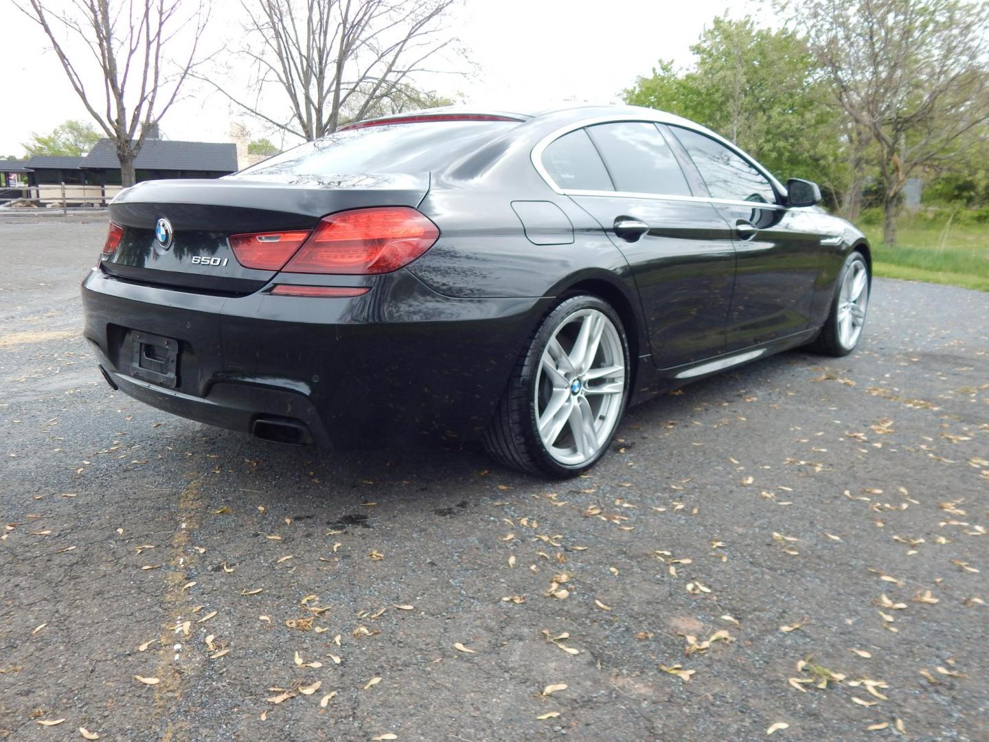 2013 black /black BMW 6-Series 650i Grand Coupe (WBA6B2C56DD) with an 4.4L V8 DOHC 32V TURBO engine, 8-Speed Automatic transmission, located at 6528 Lower York Road, New Hope, PA, 18938, (215) 862-9555, 40.358707, -74.977882 - Here we have a v very cool BMW 650 with a 4.4L turbo V8 putting power to the rear wheels via an automatic transmission. Options include: black leather, power seats, heat and cooled seats, dual plus rear climate controls, AM/FM/CD/SIR/BLUETOOTH radio with Bang and Olufsen speakers, back up camera, su - Photo#3