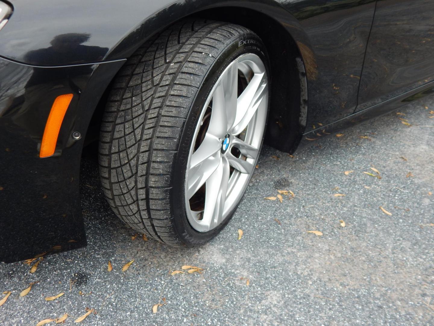 2013 black /black BMW 6-Series 650i Grand Coupe (WBA6B2C56DD) with an 4.4L V8 DOHC 32V TURBO engine, 8-Speed Automatic transmission, located at 6528 Lower York Road, New Hope, PA, 18938, (215) 862-9555, 40.358707, -74.977882 - Here we have a v very cool BMW 650 with a 4.4L turbo V8 putting power to the rear wheels via an automatic transmission. Options include: black leather, power seats, heat and cooled seats, dual plus rear climate controls, AM/FM/CD/SIR/BLUETOOTH radio with Bang and Olufsen speakers, back up camera, su - Photo#19