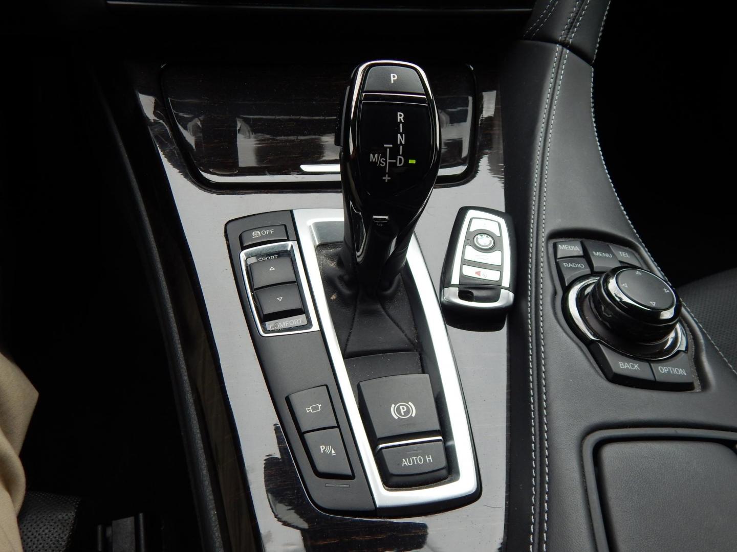 2013 black /black BMW 6-Series 650i Grand Coupe (WBA6B2C56DD) with an 4.4L V8 DOHC 32V TURBO engine, 8-Speed Automatic transmission, located at 6528 Lower York Road, New Hope, PA, 18938, (215) 862-9555, 40.358707, -74.977882 - Here we have a v very cool BMW 650 with a 4.4L turbo V8 putting power to the rear wheels via an automatic transmission. Options include: black leather, power seats, heat and cooled seats, dual plus rear climate controls, AM/FM/CD/SIR/BLUETOOTH radio with Bang and Olufsen speakers, back up camera, su - Photo#22
