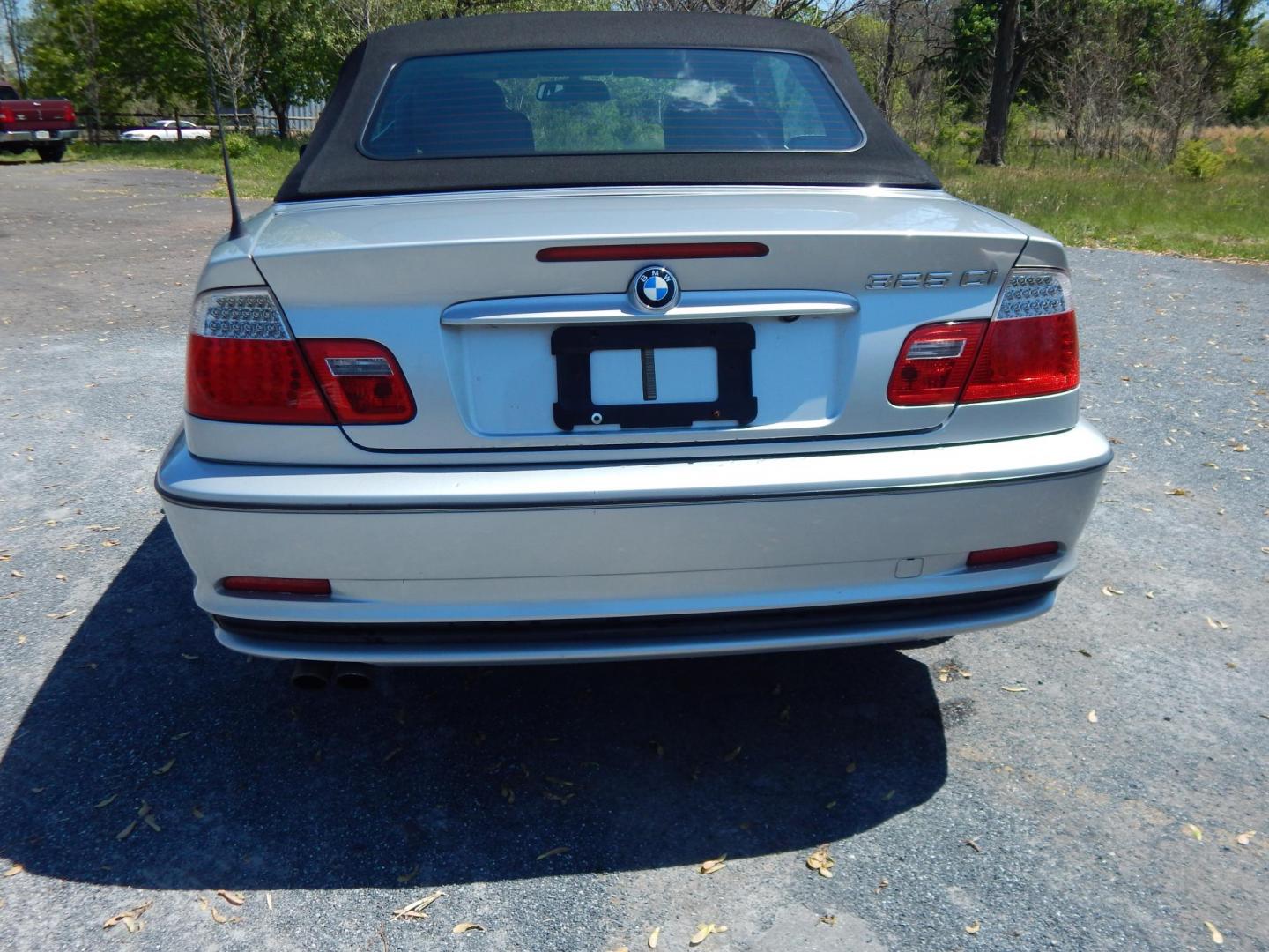 2001 Silver /Red BMW 3-Series 325Ci Convertible (WBABS33471J) with an 2.5L L6 DOHC 24V engine, 5 speed manual transmission, located at 6528 Lower York Road, New Hope, PA, 18938, (215) 862-9555, 40.358707, -74.977882 - Very clean 1 2001 BMW 325Ci convertible, 5 speed manual transmission, 2.5 Liter 6 cylinder engine, tilt wheel, leather seats, power top, windows, mirrors, central locking system, factory alloy wheels, Michelin tires, Pa. Inspection, 27 service records AM/FM sound system, car cover and more. Good cle - Photo#10