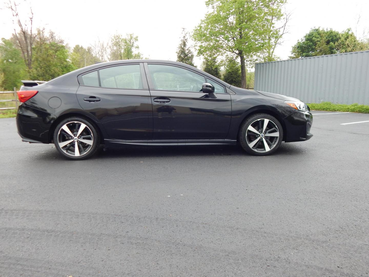 2017 black /black Subaru Impreza 2.0i Sport 4-Door (4S3GKAL64H1) with an 2.0L H4 DOHC 16V engine, Manual transmission, located at 6528 Lower York Road, New Hope, PA, 18938, (215) 862-9555, 40.358707, -74.977882 - Here we have a Subaru Impreza with a 2.0L 4 cylinder putting power to all four wheels via a 5 speed manual transmission. This car has a buy back/lemon branded title. Options include: black cloth, heated seats, AC, heat, AM/FM/Bluetooth radio, back up camera, push button start, tilt steering wheel, p - Photo#4