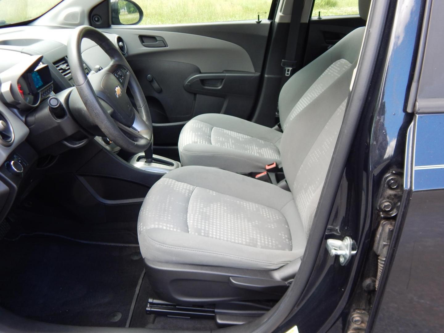 2015 black /Gray Chevrolet Sonic LS Auto 5-Door (1G1JA6SHXF4) with an 1.8L L4 DOHC 24V engine, 6A transmission, located at 6528 Lower York Road, New Hope, PA, 18938, (215) 862-9555, 40.358707, -74.977882 - 2015 Chevrolet Sonic LS, 1.8 Liter front wheel drive automatic. Options include: gray cloth, heat, AC, AM/FM/MEDIA radio, roll up windows, manual mirrors, automatic headlights, tilt steering wheel, power locks, 15 inch wheels with 4 Falken tires. Pa inspection good until 9/26. Carfax reports ONE OW- Photo#9