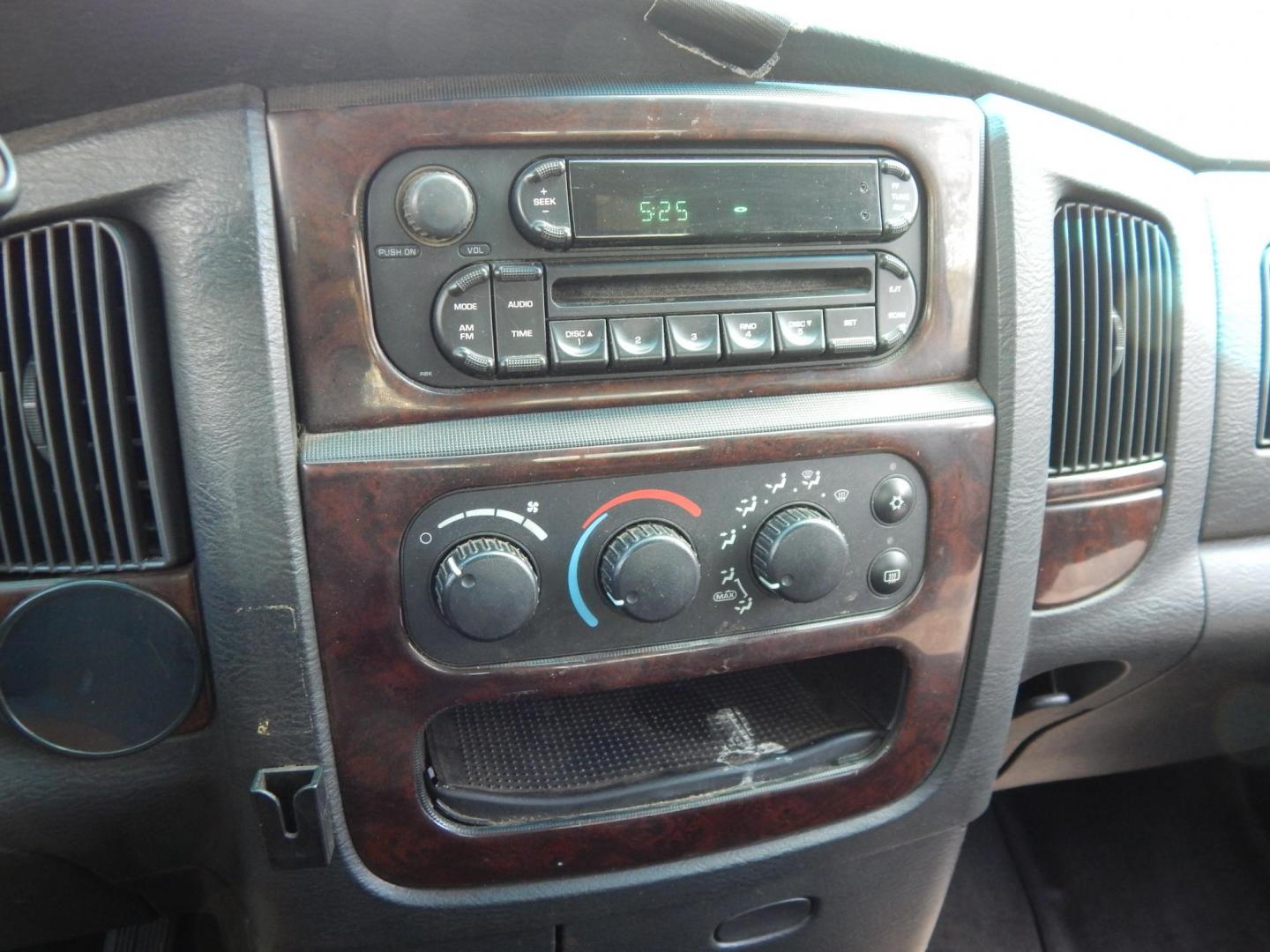 2002 White /Black Dodge Ram 1500 SLT Plus Quad Cab Long Bed 2WD (3D7HA18N52G) with an 4.7L V8 SOHC 16V engine, AUtomatic transmission, located at 6528 Lower York Road, New Hope, PA, 18938, (215) 862-9555, 40.358707, -74.977882 - Here we have a Ram 1500 with a 4.7L V8 putting power to the rear wheels via an automatic transmission. Options include: black cloth, heat, AM/FM/CD radio, cruise control, tilt steering wheel and a rear sliding window. This truck is being sold AS-IS and on consignment for a local client of ours. Kno- Photo#21
