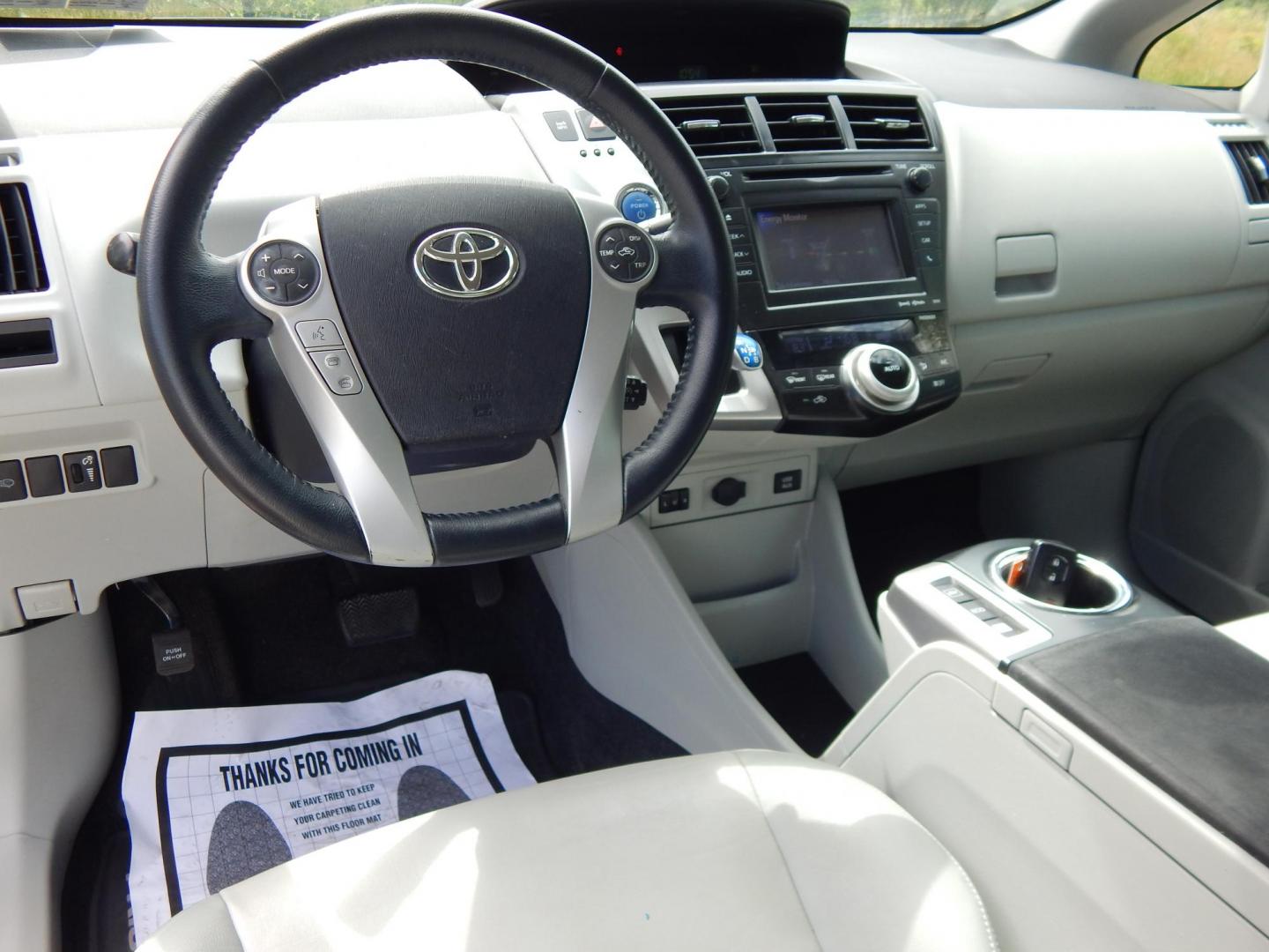 2013 White /Gray Toyota Prius V Three (JTDZN3EU2D3) with an 1.8L L4 DOHC 16V HYBRID engine, Continuously Variable Transmission transmission, located at 6528 Lower York Road, New Hope, PA, 18938, (215) 862-9555, 40.358707, -74.977882 - Here we have a 2013 Prius with a 1.8L inline 4 cylinder hybrid engine putting power to the front wheels via an automatic transmission. Options include: gray leather, manual seats, heated front seats, cold AC, heat, AM/FM/BLUETOOTH radio, back up camera, push button start, cruise control, tilt steeri - Photo#11