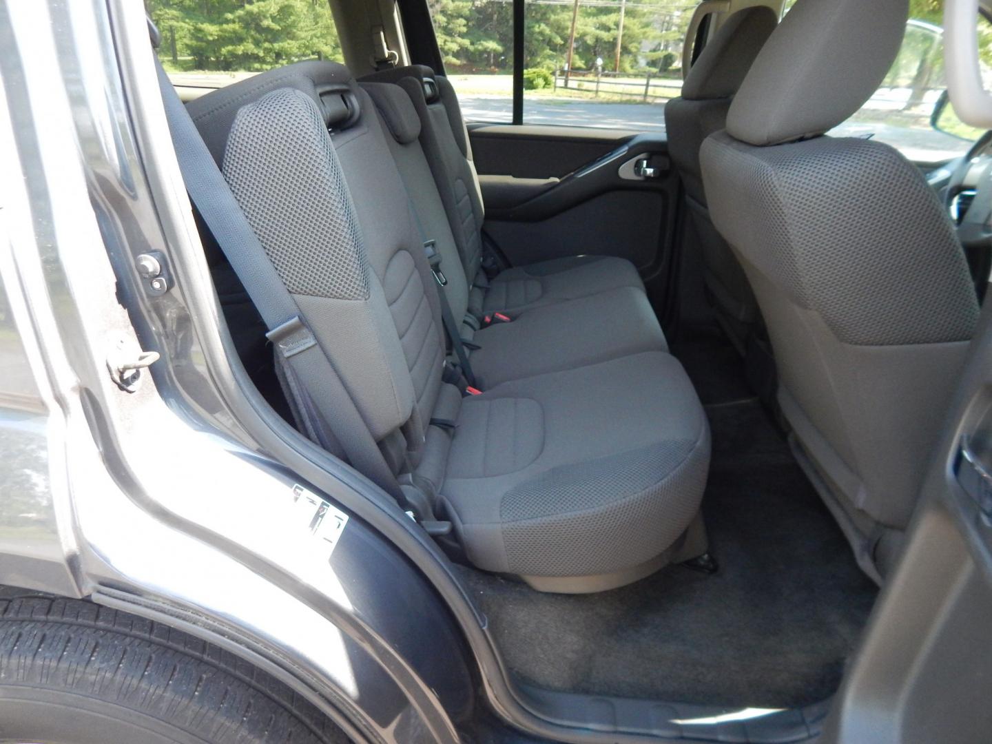 2012 Gray /Gray Nissan Pathfinder LE 4WD (5N1AR1NB4CC) with an 4.0L V6 DOHC 24V engine, 5-Speed Automatic transmission, located at 6528 Lower York Road, New Hope, PA, 18938, (215) 862-9555, 40.358707, -74.977882 - Here we have a Nissan Pathfinder with a 4.0L V6 putting power to the ground via a 4x4 automatic transmission. Options include: gray cloth, 3rd row seating, AC and heat, AM/FM/CD radio, power windows/locks/mirrors, cruise control, roof rails, tow hitch, running boards and 16 inch alloy wheels. Carfax- Photo#14