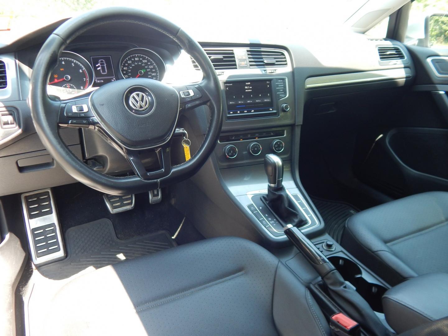 2017 Black /Black Volkswagen Golf Alltrack TSI S 6A (3VWH17AUXHM) with an 1.8L L4 engine, 6A transmission, located at 6528 Lower York Road, New Hope, PA, 18938, (215) 862-9555, 40.358707, -74.977882 - Here we have a Volkswagen Golf Alltrack with a 1.8L turbo engine putting power to all 4 wheels via an automatic transmission. Options include: black leather, heated front seats, AC, heat, AM/FM/BLUETOOTH radio with back up camera, tilt steering wheel, cruise control, power windows/locks/mirrors, fo- Photo#11