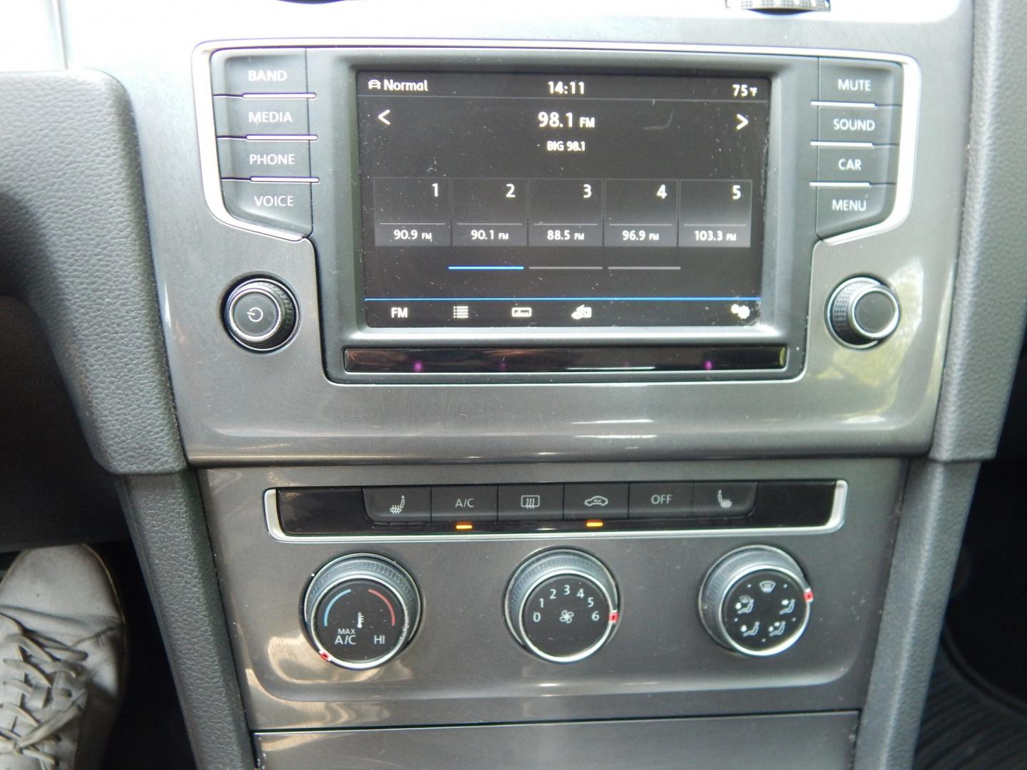 2017 Black /Black Volkswagen Golf Alltrack TSI S 6A (3VWH17AUXHM) with an 1.8L L4 engine, 6A transmission, located at 6528 Lower York Road, New Hope, PA, 18938, (215) 862-9555, 40.358707, -74.977882 - Here we have a Volkswagen Golf Alltrack with a 1.8L turbo engine putting power to all 4 wheels via an automatic transmission. Options include: black leather, heated front seats, AC, heat, AM/FM/BLUETOOTH radio with back up camera, tilt steering wheel, cruise control, power windows/locks/mirrors, fo- Photo#22