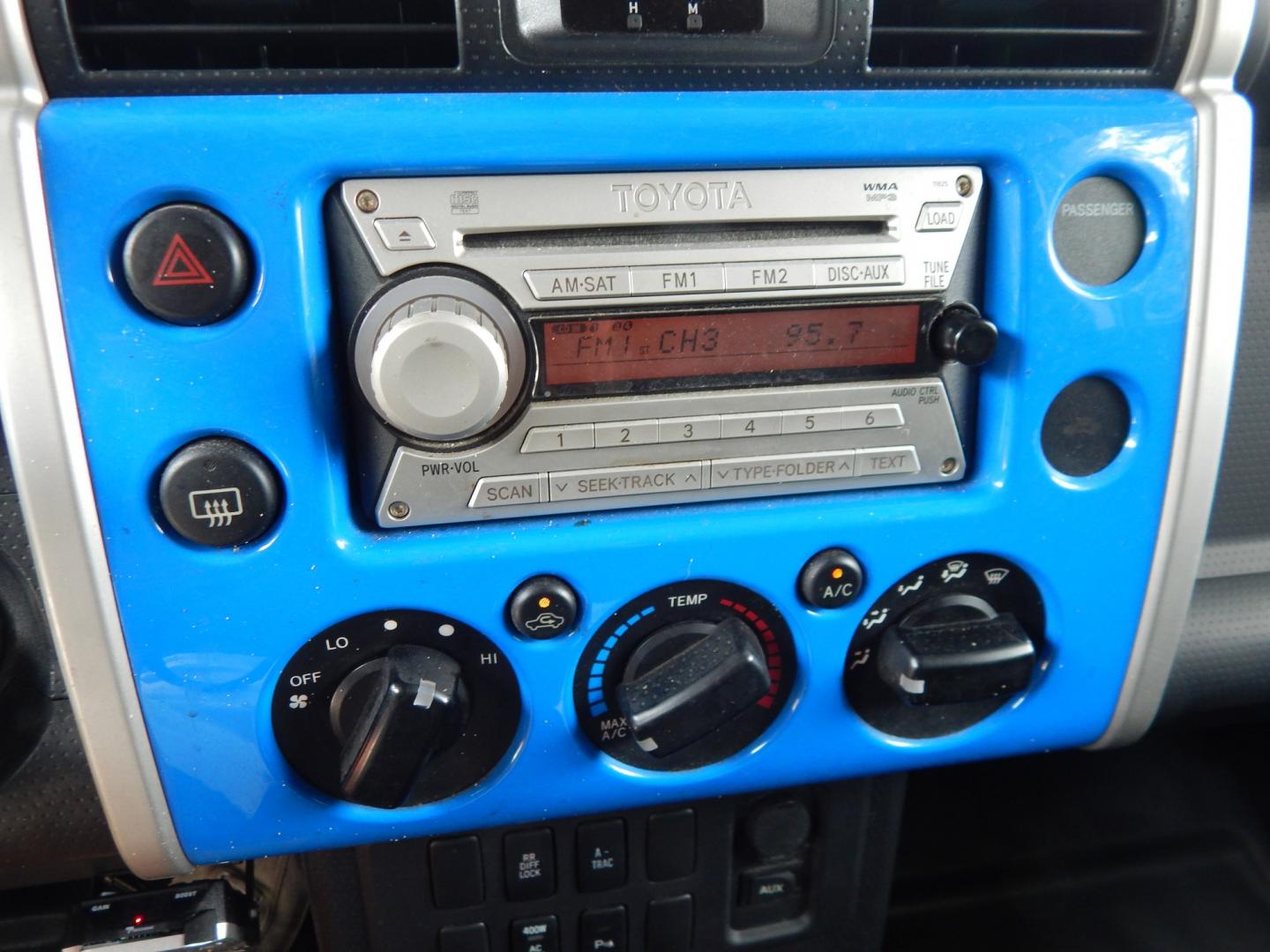 2007 Blue /Black Toyota FJ Cruiser 4WD (JTEBU11F770) with an 4.0L V6 engine, Manual transmission, located at 6528 Lower York Road, New Hope, PA, 18938, (215) 862-9555, 40.358707, -74.977882 - Here we have a very cool FJ cruiser with a 4.0L V6 putting power to all four wheels via a 6 speed manual transmission. Options include: black cloth seats, manual moving seats, AC, heat, AM/FM/CD/AUX/SAT radio, cruise control, tilt steering wheel, power windows/locks/mirrors, roof rack, rear ladder,- Photo#25