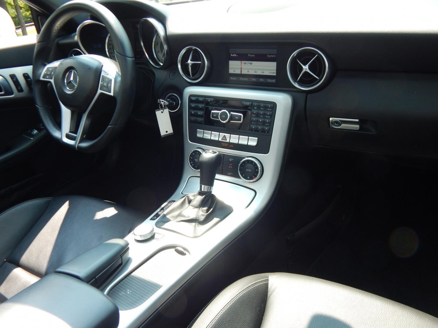 2013 Silver /Black Mercedes-Benz SLK SLK250 (WDDPK4HA5DF) with an 1.8L L4 engine, Automatic transmission, located at 6528 Lower York Road, New Hope, PA, 18938, (215) 862-9555, 40.358707, -74.977882 - Here we have a very nice running and driving SLK250 with 56k miles! This Mercedes Benz has a 1.8L inline 4 cylinder turbo engine putting power to the rear wheels via a smooth shifting automatic transmission. Options include: black leather, heat, AC, power seats with memory, AM/FM/BLUETOOTH/SAT radio- Photo#16