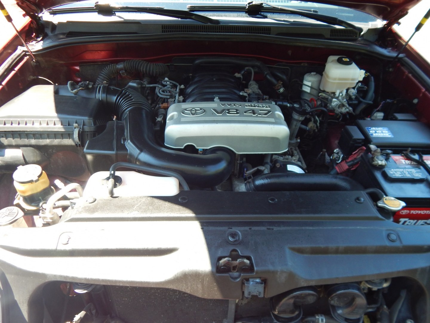 2006 Red /Tan Toyota 4Runner Limited 4WD V8 (JTEBT17R968) with an 4.7L V8 DOHC 32V engine, 5A OD transmission, located at 6528 Lower York Road, New Hope, PA, 18938, (215) 862-9555, 40.358707, -74.977882 - Here we have a very cool Toyota 4 Runner Limited with a 4.7L V8 putting power to the ground via an AWD automatic transmission. Options include: tan leather, power seats, sunroof, dual climate controls, AM/FM/CD/SAT/AUX radio, navigation, back up camera, power windows/locks/mirrors, tilt steering whe- Photo#17