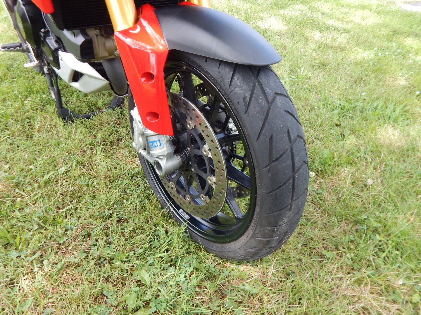 2012 Red /Black Ducati Multistrada 1200 S-Touring (ZDM12BLW5CB) with an 1198CC engine, Manual transmission, located at 6528 Lower York Road, New Hope, PA, 18938, (215) 862-9555, 40.358707, -74.977882 - Here we have a one owner Ducati Multistrada 1200 S-Touring with 1,999 original miles! This Ducati has a 1198cc L-twin engine putting power to the rear tire via a manual shifting transmission. Being a S-Touring bike, it comes with a center stand, heated grips and 2 hard luggage cases. Other options i- Photo#11