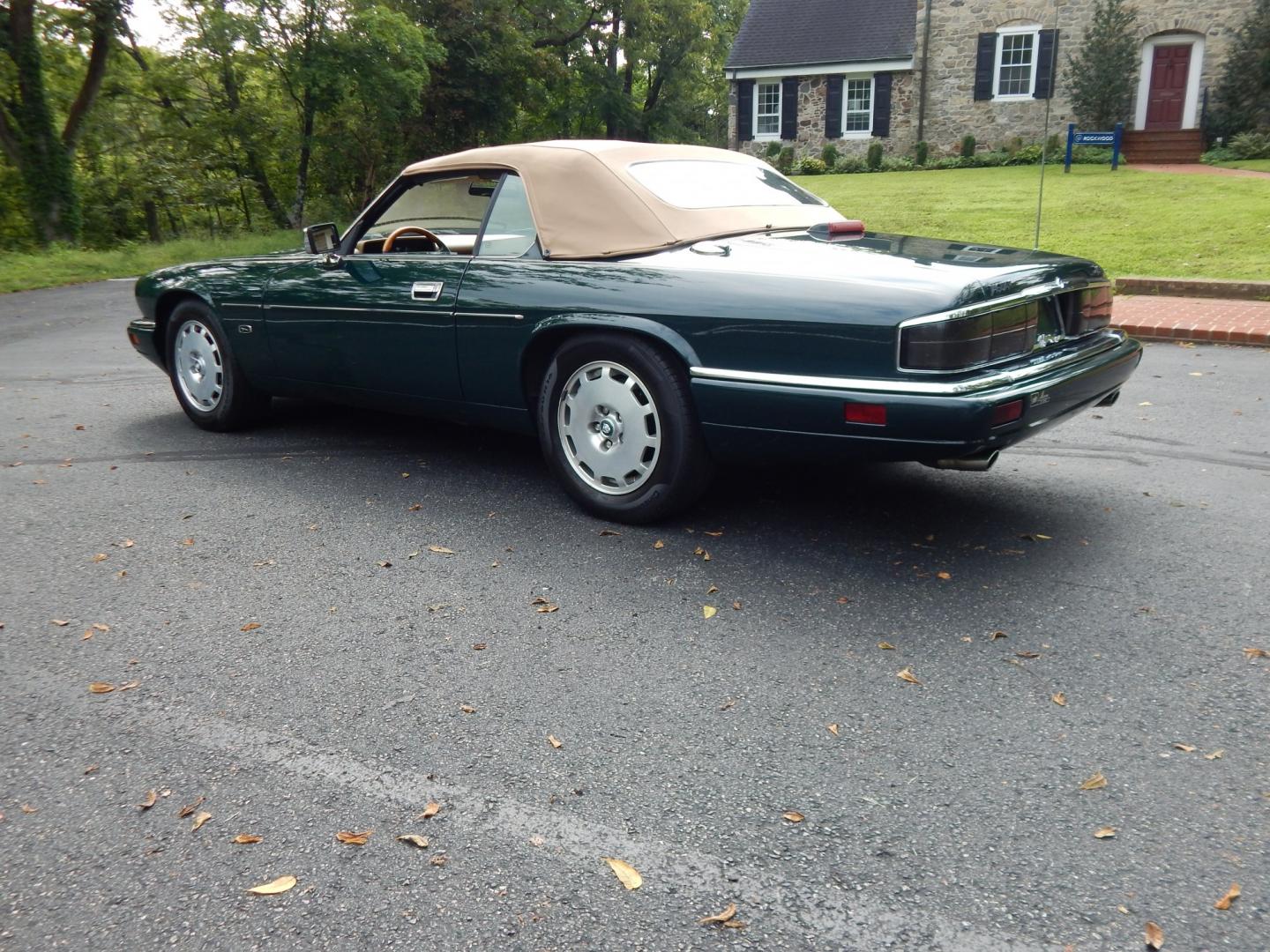 1996 Green /Tan Jaguar XJS 4.0L convertible Celebration Edition (SAJNX2748TC) with an 4.0L L6 DOHC 24V engine, 4A OD transmission, located at 6528 Lower York Road, New Hope, PA, 18938, (215) 862-9555, 40.358707, -74.977882 - Here we have a beautiful 1996 Jaguar XJS Celebration Edition for sale. The Celebration Edition was offered for the last model year of the XJS and came with contrasting color piping on the interior, Jaguar leaper logo on seats, Sapwood walnut wood on interior, chrome mirror caps, twin painted coach l- Photo#3