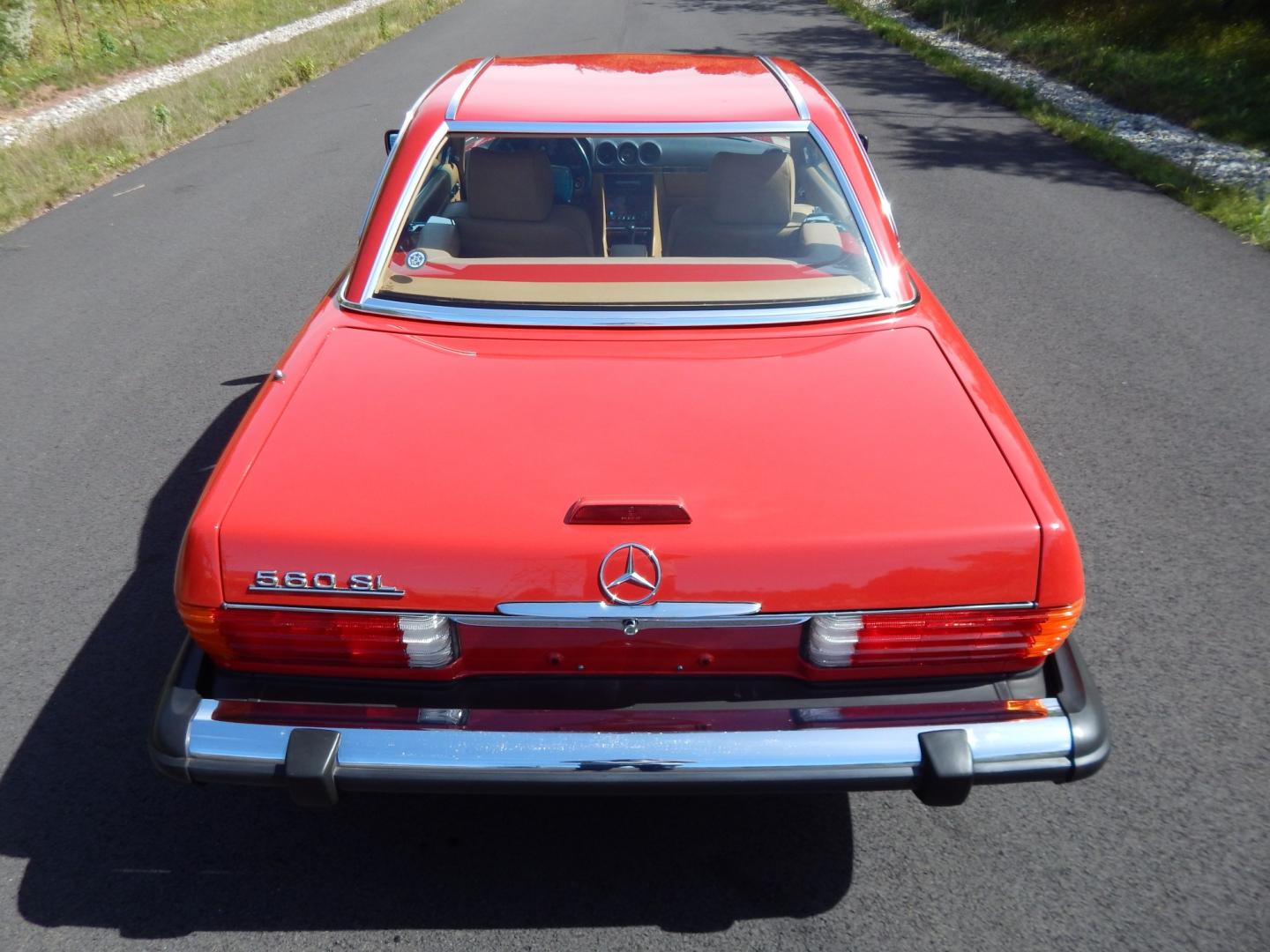1989 Red /Tan Mercedes-Benz 560 SL convertible (WDBBA48DXKA) with an 5.6L V8 SOHC 16V engine, 4A transmission, located at 6528 Lower York Road, New Hope, PA, 18938, (215) 862-9555, 40.358707, -74.977882 - Here we have a beautiful, ONE OWNER, 1989 Mercedes 560SL. 1989 is the last year of the legendary R107 body style. Options include: 5.5L V8, RWD, automatic transmission, removable hard top, retractable soft top, ABS, power steering, power brakes, limited slip differential, AM/FM/Cassette radio, power- Photo#14