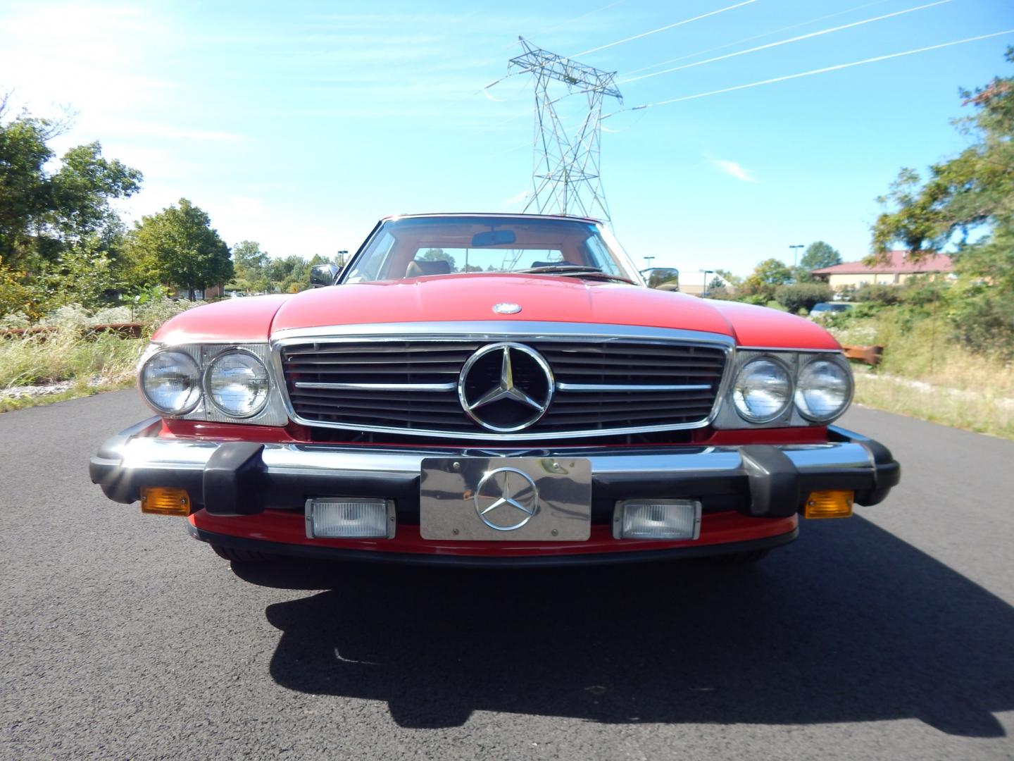 1989 Red /Tan Mercedes-Benz 560 SL convertible (WDBBA48DXKA) with an 5.6L V8 SOHC 16V engine, 4A transmission, located at 6528 Lower York Road, New Hope, PA, 18938, (215) 862-9555, 40.358707, -74.977882 - Here we have a beautiful, ONE OWNER, 1989 Mercedes 560SL. 1989 is the last year of the legendary R107 body style. Options include: 5.5L V8, RWD, automatic transmission, removable hard top, retractable soft top, ABS, power steering, power brakes, limited slip differential, AM/FM/Cassette radio, power- Photo#24