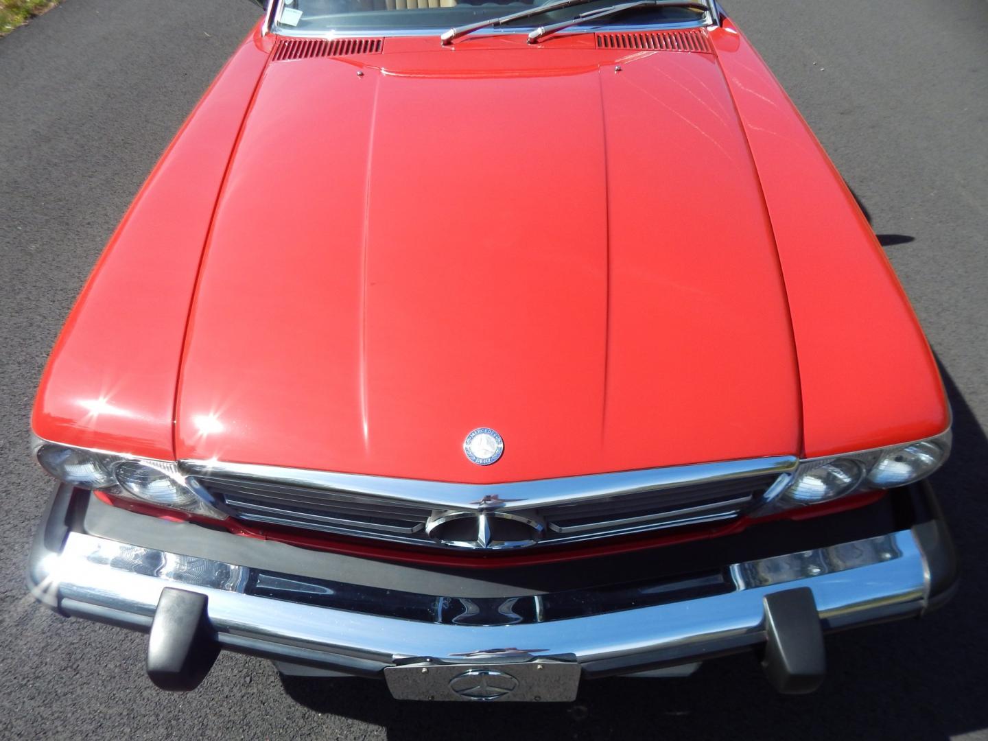 1989 Red /Tan Mercedes-Benz 560 SL convertible (WDBBA48DXKA) with an 5.6L V8 SOHC 16V engine, 4A transmission, located at 6528 Lower York Road, New Hope, PA, 18938, (215) 862-9555, 40.358707, -74.977882 - Here we have a beautiful, ONE OWNER, 1989 Mercedes 560SL. 1989 is the last year of the legendary R107 body style. Options include: 5.5L V8, RWD, automatic transmission, removable hard top, retractable soft top, ABS, power steering, power brakes, limited slip differential, AM/FM/Cassette radio, power- Photo#25