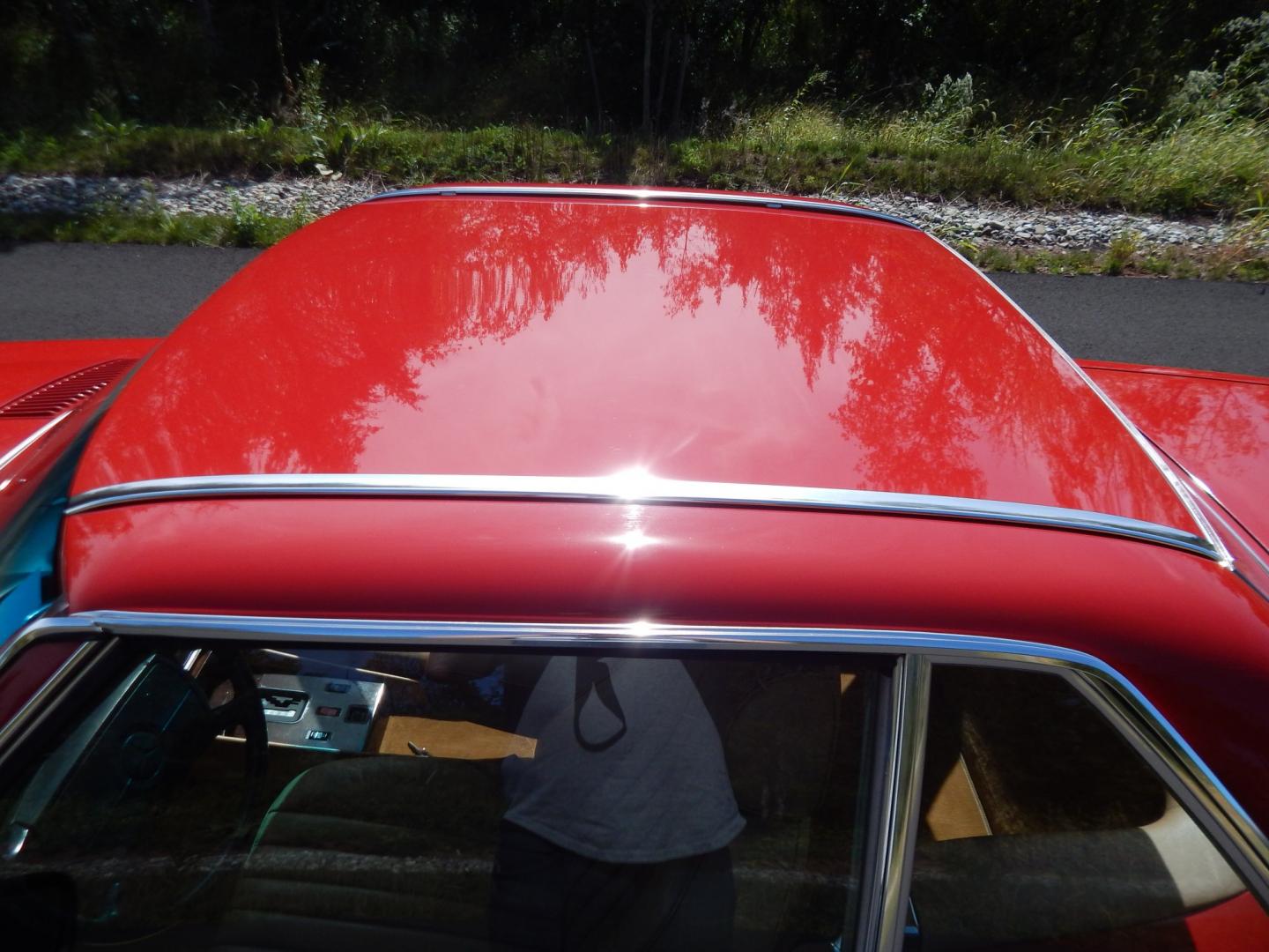 1989 Red /Tan Mercedes-Benz 560 SL convertible (WDBBA48DXKA) with an 5.6L V8 SOHC 16V engine, 4A transmission, located at 6528 Lower York Road, New Hope, PA, 18938, (215) 862-9555, 40.358707, -74.977882 - Here we have a beautiful, ONE OWNER, 1989 Mercedes 560SL. 1989 is the last year of the legendary R107 body style. Options include: 5.5L V8, RWD, automatic transmission, removable hard top, retractable soft top, ABS, power steering, power brakes, limited slip differential, AM/FM/Cassette radio, power- Photo#26