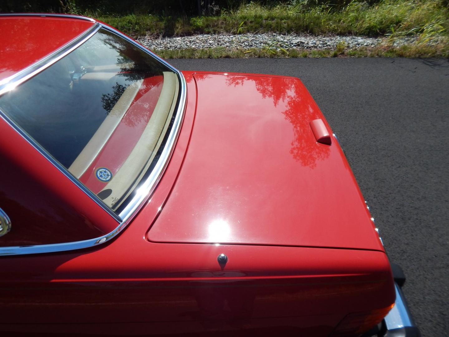 1989 Red /Tan Mercedes-Benz 560 SL convertible (WDBBA48DXKA) with an 5.6L V8 SOHC 16V engine, 4A transmission, located at 6528 Lower York Road, New Hope, PA, 18938, (215) 862-9555, 40.358707, -74.977882 - Here we have a beautiful, ONE OWNER, 1989 Mercedes 560SL. 1989 is the last year of the legendary R107 body style. Options include: 5.5L V8, RWD, automatic transmission, removable hard top, retractable soft top, ABS, power steering, power brakes, limited slip differential, AM/FM/Cassette radio, power- Photo#27