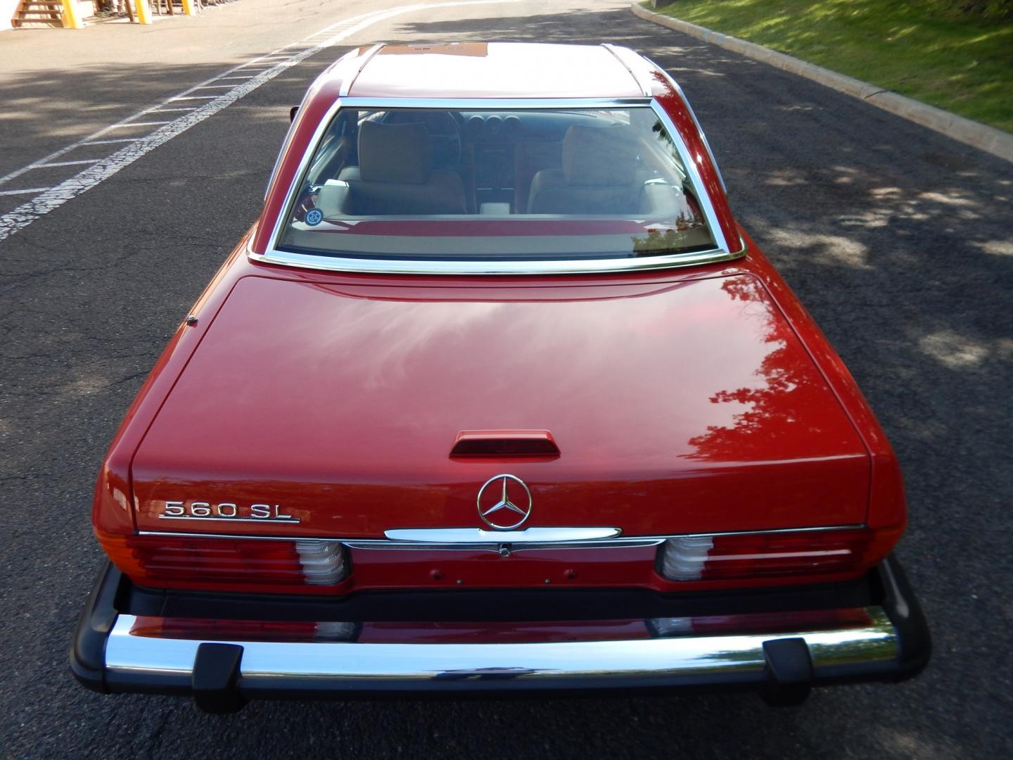 1989 Red /Tan Mercedes-Benz 560 SL convertible (WDBBA48DXKA) with an 5.6L V8 SOHC 16V engine, 4A transmission, located at 6528 Lower York Road, New Hope, PA, 18938, (215) 862-9555, 40.358707, -74.977882 - Here we have a beautiful, ONE OWNER, 1989 Mercedes 560SL. 1989 is the last year of the legendary R107 body style. Options include: 5.5L V8, RWD, automatic transmission, removable hard top, retractable soft top, ABS, power steering, power brakes, limited slip differential, AM/FM/Cassette radio, power- Photo#46