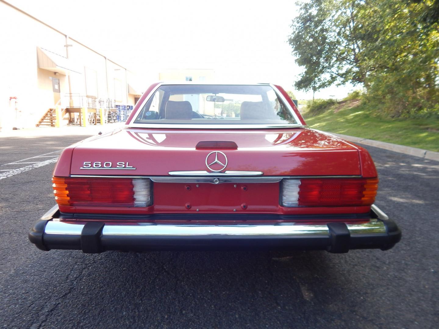 1989 Red /Tan Mercedes-Benz 560 SL convertible (WDBBA48DXKA) with an 5.6L V8 SOHC 16V engine, 4A transmission, located at 6528 Lower York Road, New Hope, PA, 18938, (215) 862-9555, 40.358707, -74.977882 - Here we have a beautiful, ONE OWNER, 1989 Mercedes 560SL. 1989 is the last year of the legendary R107 body style. Options include: 5.5L V8, RWD, automatic transmission, removable hard top, retractable soft top, ABS, power steering, power brakes, limited slip differential, AM/FM/Cassette radio, power- Photo#47