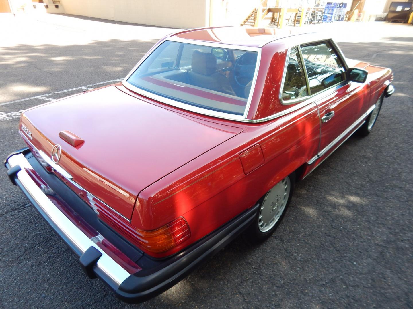 1989 Red /Tan Mercedes-Benz 560 SL convertible (WDBBA48DXKA) with an 5.6L V8 SOHC 16V engine, 4A transmission, located at 6528 Lower York Road, New Hope, PA, 18938, (215) 862-9555, 40.358707, -74.977882 - Here we have a beautiful, ONE OWNER, 1989 Mercedes 560SL. 1989 is the last year of the legendary R107 body style. Options include: 5.5L V8, RWD, automatic transmission, removable hard top, retractable soft top, ABS, power steering, power brakes, limited slip differential, AM/FM/Cassette radio, power- Photo#48