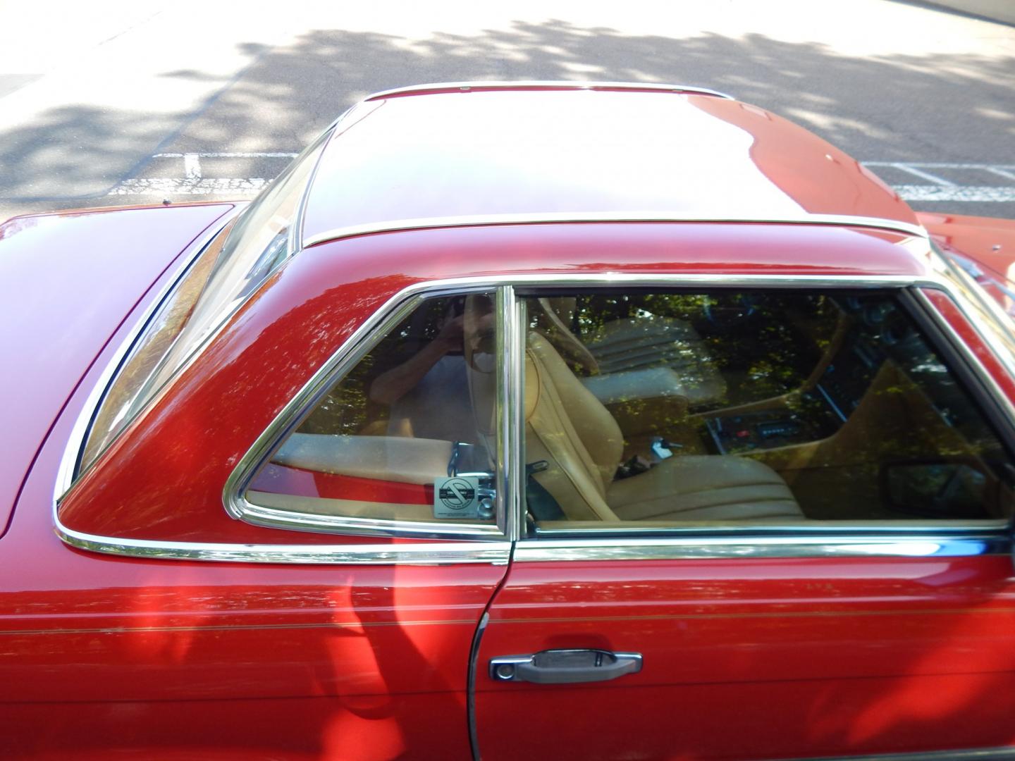 1989 Red /Tan Mercedes-Benz 560 SL convertible (WDBBA48DXKA) with an 5.6L V8 SOHC 16V engine, 4A transmission, located at 6528 Lower York Road, New Hope, PA, 18938, (215) 862-9555, 40.358707, -74.977882 - Here we have a beautiful, ONE OWNER, 1989 Mercedes 560SL. 1989 is the last year of the legendary R107 body style. Options include: 5.5L V8, RWD, automatic transmission, removable hard top, retractable soft top, ABS, power steering, power brakes, limited slip differential, AM/FM/Cassette radio, power- Photo#57