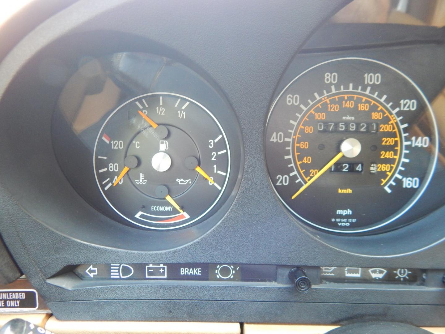 1989 Red /Tan Mercedes-Benz 560 SL convertible (WDBBA48DXKA) with an 5.6L V8 SOHC 16V engine, 4A transmission, located at 6528 Lower York Road, New Hope, PA, 18938, (215) 862-9555, 40.358707, -74.977882 - Here we have a beautiful, ONE OWNER, 1989 Mercedes 560SL. 1989 is the last year of the legendary R107 body style. Options include: 5.5L V8, RWD, automatic transmission, removable hard top, retractable soft top, ABS, power steering, power brakes, limited slip differential, AM/FM/Cassette radio, power- Photo#75