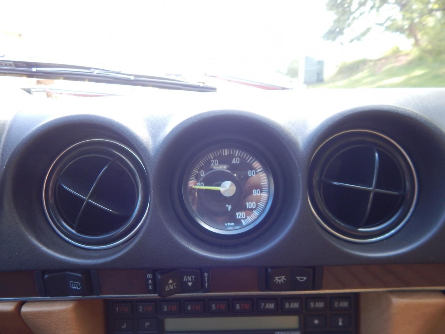 1989 Red /Tan Mercedes-Benz 560 SL convertible (WDBBA48DXKA) with an 5.6L V8 SOHC 16V engine, 4A transmission, located at 6528 Lower York Road, New Hope, PA, 18938, (215) 862-9555, 40.358707, -74.977882 - Here we have a beautiful, ONE OWNER, 1989 Mercedes 560SL. 1989 is the last year of the legendary R107 body style. Options include: 5.5L V8, RWD, automatic transmission, removable hard top, retractable soft top, ABS, power steering, power brakes, limited slip differential, AM/FM/Cassette radio, power- Photo#79