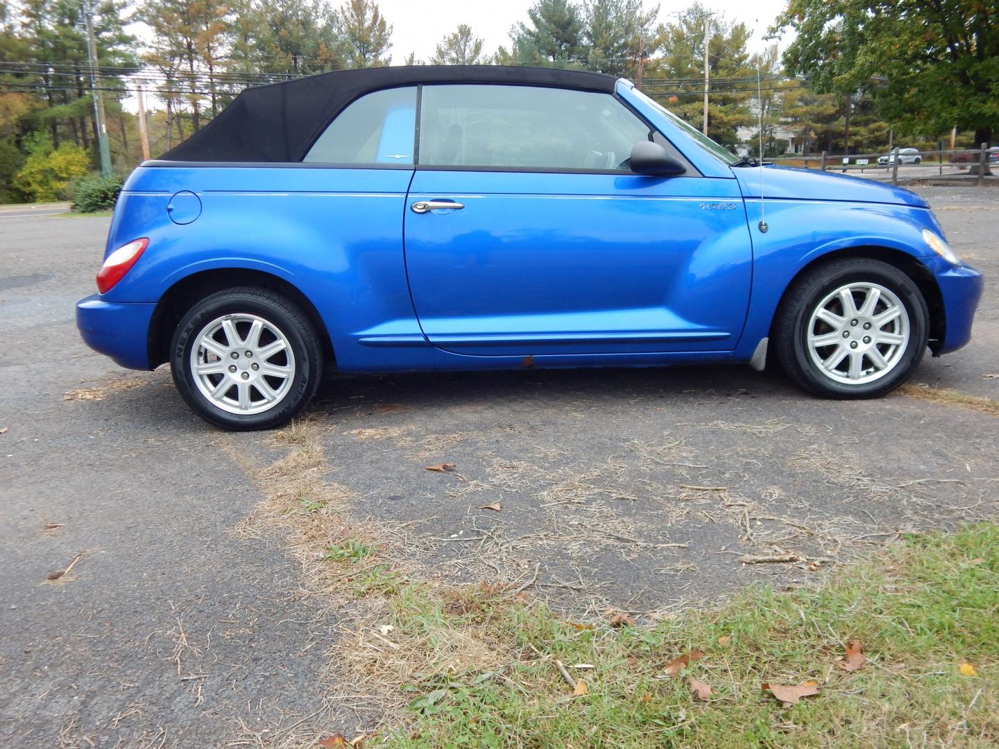 2006 Blue /Gray Chrysler PT Cruiser Touring Convertible (3C3JY55E16T) with an 2.4L L4 DOHC 16V TURBO engine, Automatic transmission, located at 6528 Lower York Road, New Hope, PA, 18938, (215) 862-9555, 40.358707, -74.977882 - Here we have a PT Cruiser Touring Convertible with a 2.4L 4 cylinder TURBO engine putting power to the front wheels via an automatic transmission. Options include: gray cloth, manual moving seats, heat, AC, AM/FM/CD/AUX radio, cruise control, tilt steering wheel, power windows/locks/mirrors, soft to- Photo#4