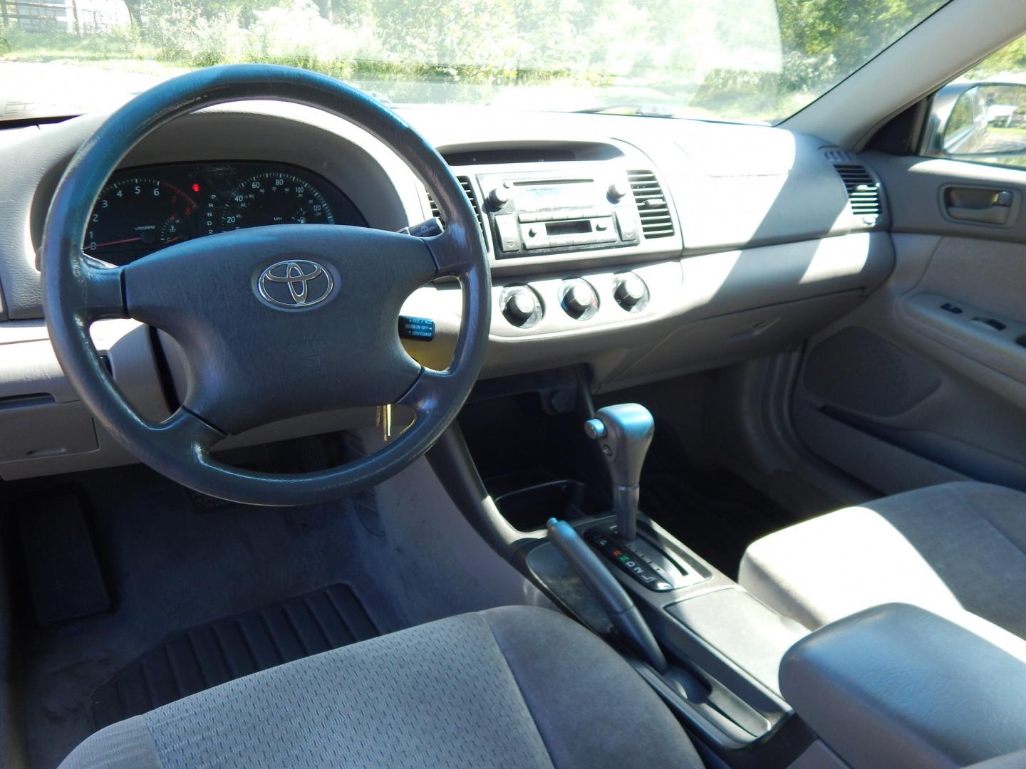 2002 Gray /Gray Toyota Camry SE (4T1BE32K62U) with an 4 Cylinder Engine engine, Automatic transmission, located at 6528 Lower York Road, New Hope, PA, 18938, (215) 862-9555, 40.358707, -74.977882 - Here we have a Toyota Camry with a 2.4L inline 4 cylinder engine putting power to the front wheels via an automatic transmission. Options include: gray cloth, power drivers seat, heat, AC, AM/FM/CD/TAPE radio, tilt steering wheel, cruise control, power windows/mirrors and 15 inch wheels with General- Photo#11